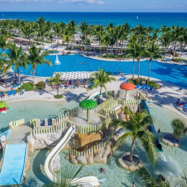 Barcelo Maya Colonial Pool