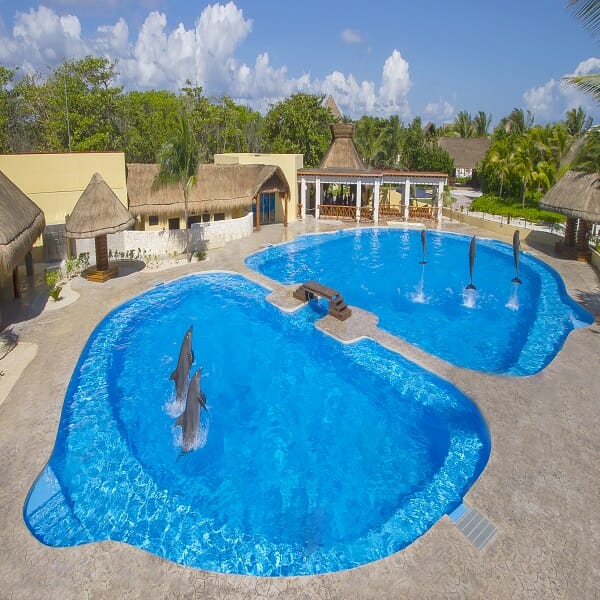 Dolphinaris Barcelo Beach 600x600 1